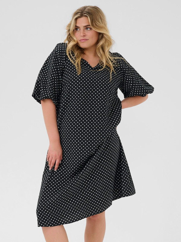 KCGINA - Plus Size Klänning fra Kaffe Curve