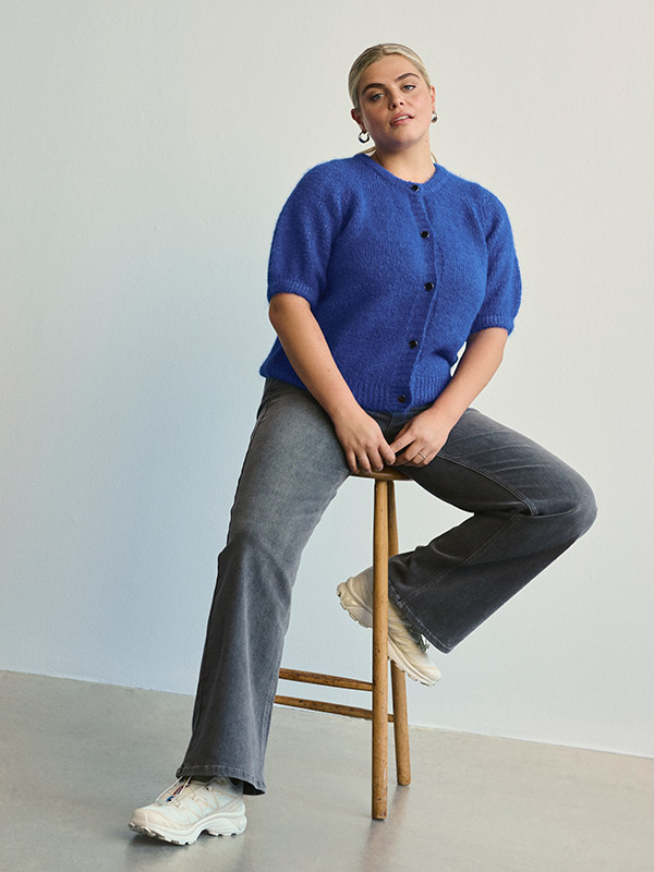 KCEMILIA - Plus Size Kofta fra Kaffe Curve