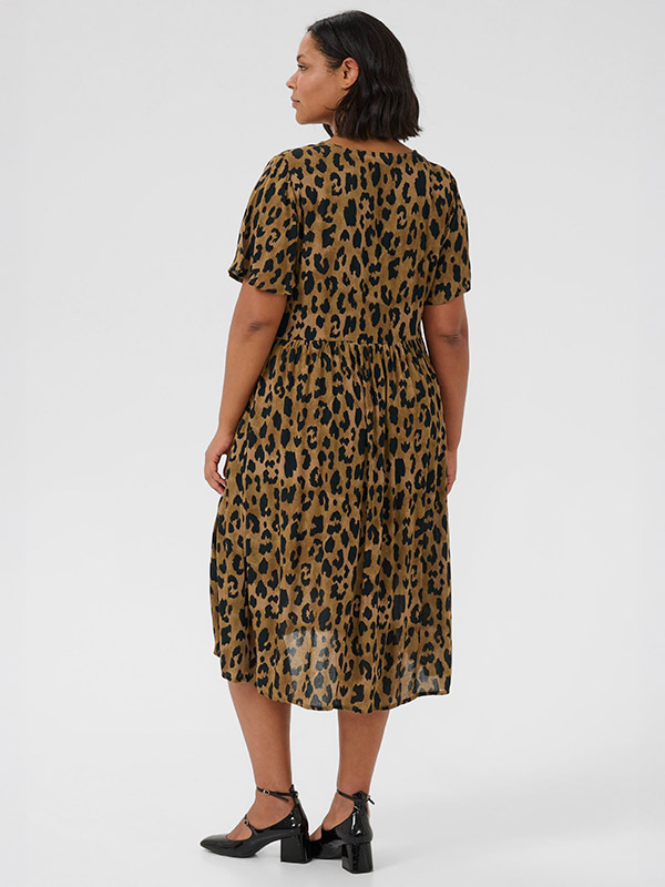 KCMOLLY - Plus Size Klänning fra Kaffe Curve