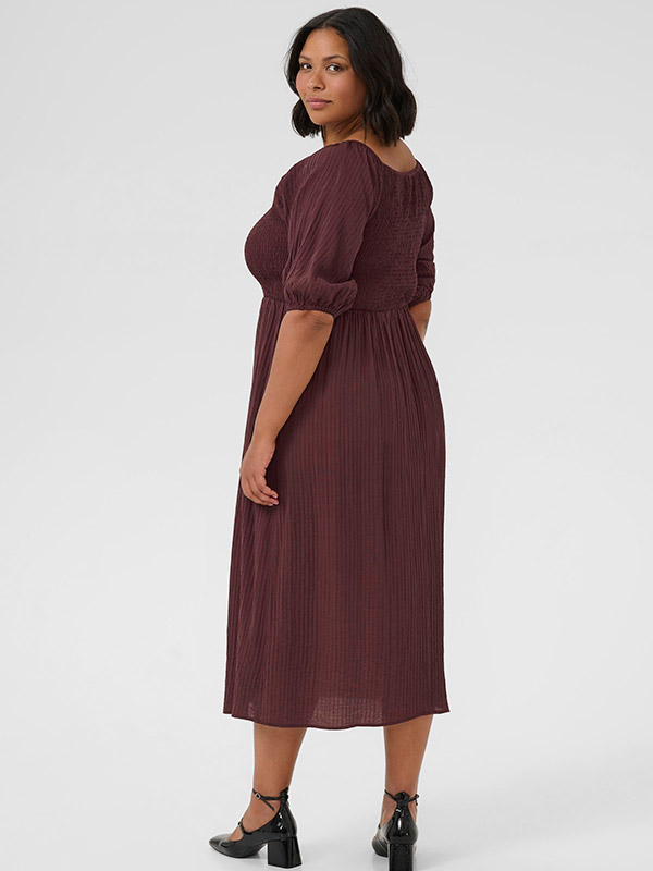 KCLISANA - Plus Size Klänning fra Kaffe Curve