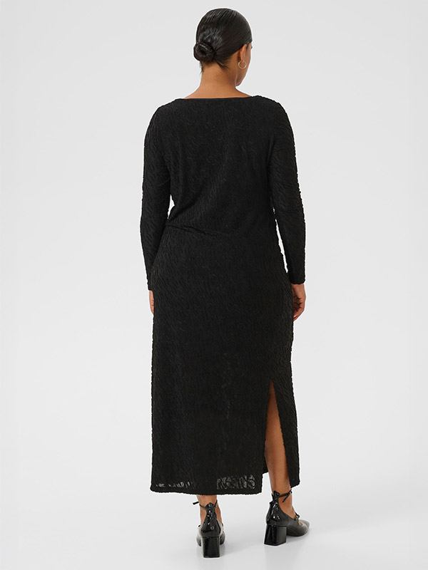 KCZARINA - Plus Size Klänning fra Kaffe Curve