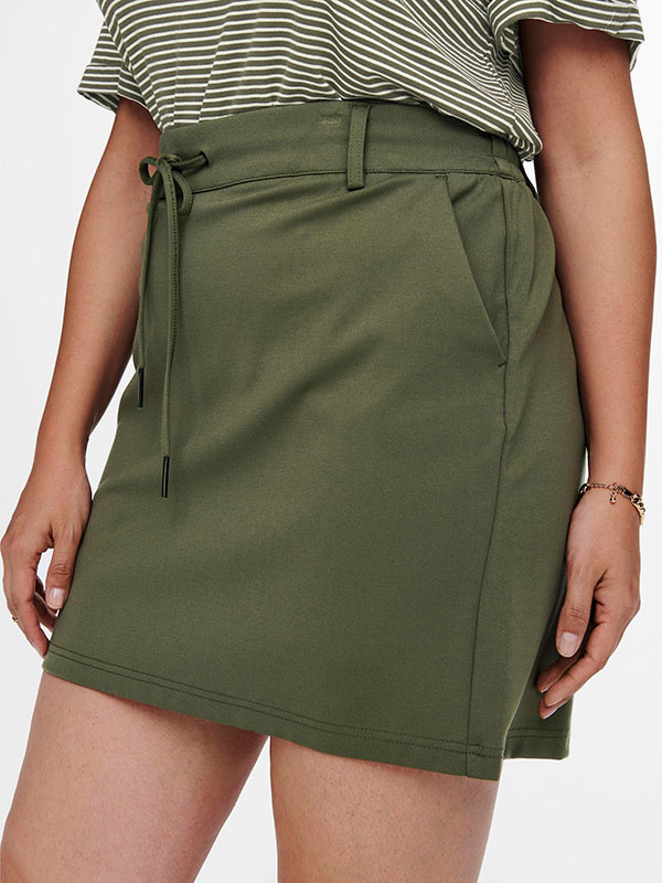 CARGOLDTRASH - Plus Size Kjol fra Only Carmakoma