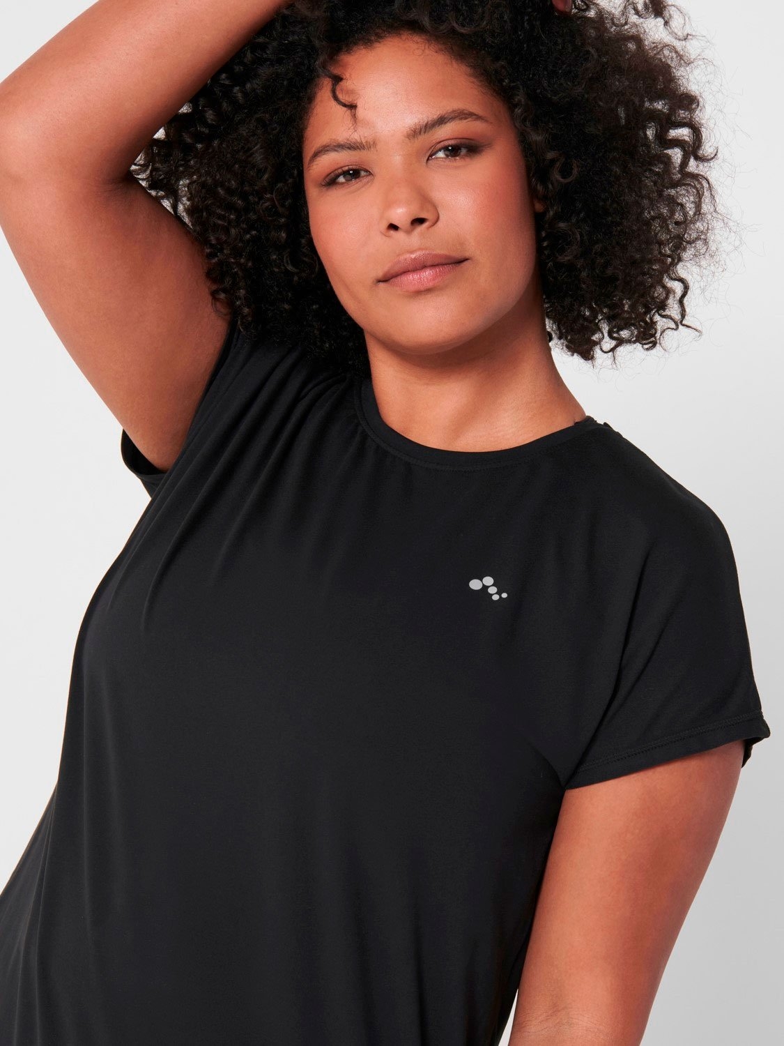 ONPAUBREE  - Plus Size Träningsblus fra Only Play Curvy