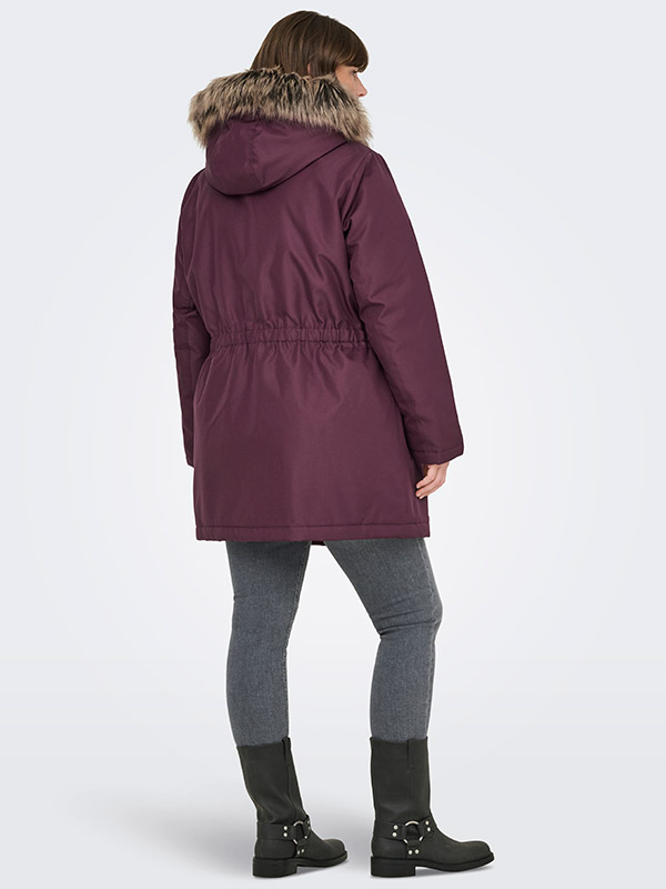 CARIRENA - Plus Size Jacka fra Only Carmakoma