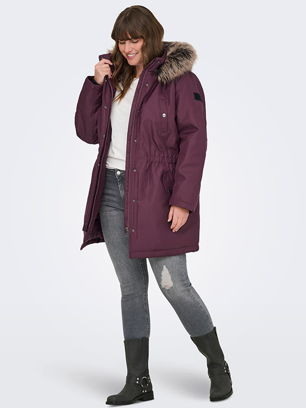 CARIRENA - Plus Size Jacka fra Only Carmakoma