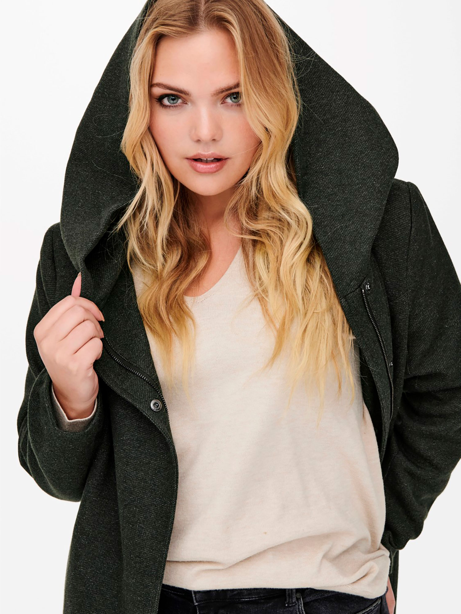 SEDONA  - Plus Size Jacka fra Only Carmakoma