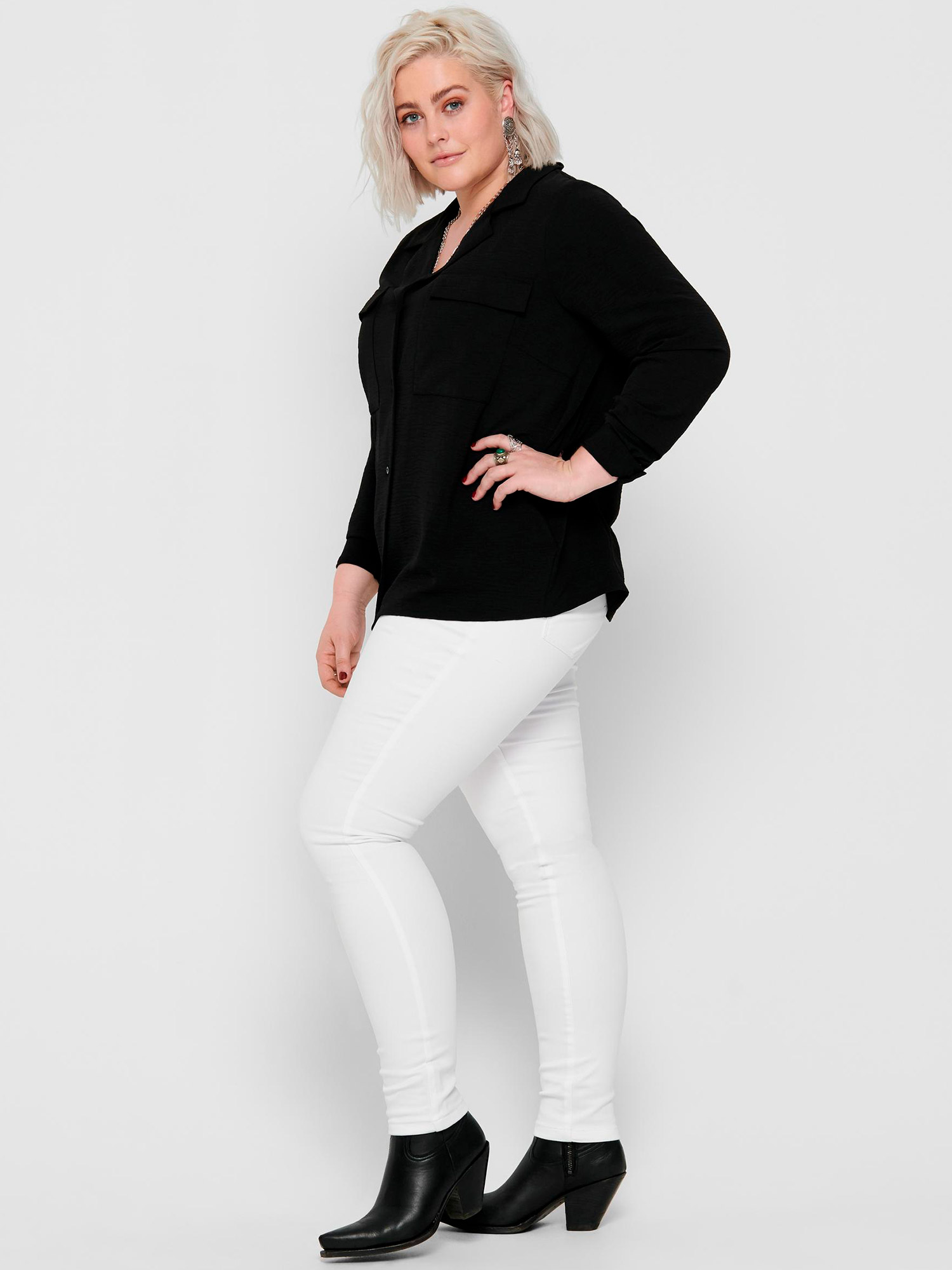 AUGUSTA  - Plus Size Jeans fra Only Carmakoma