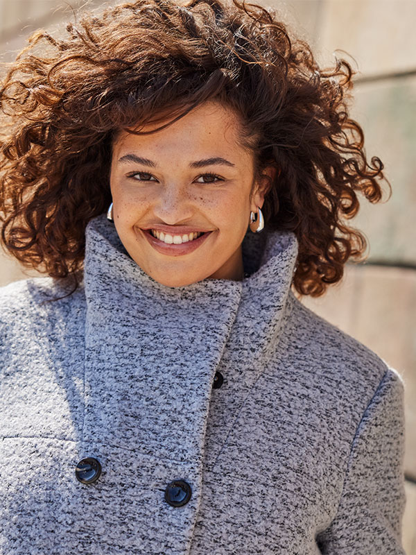 CARNEWSOPHIA - Plus Size Jacka fra Only Carmakoma