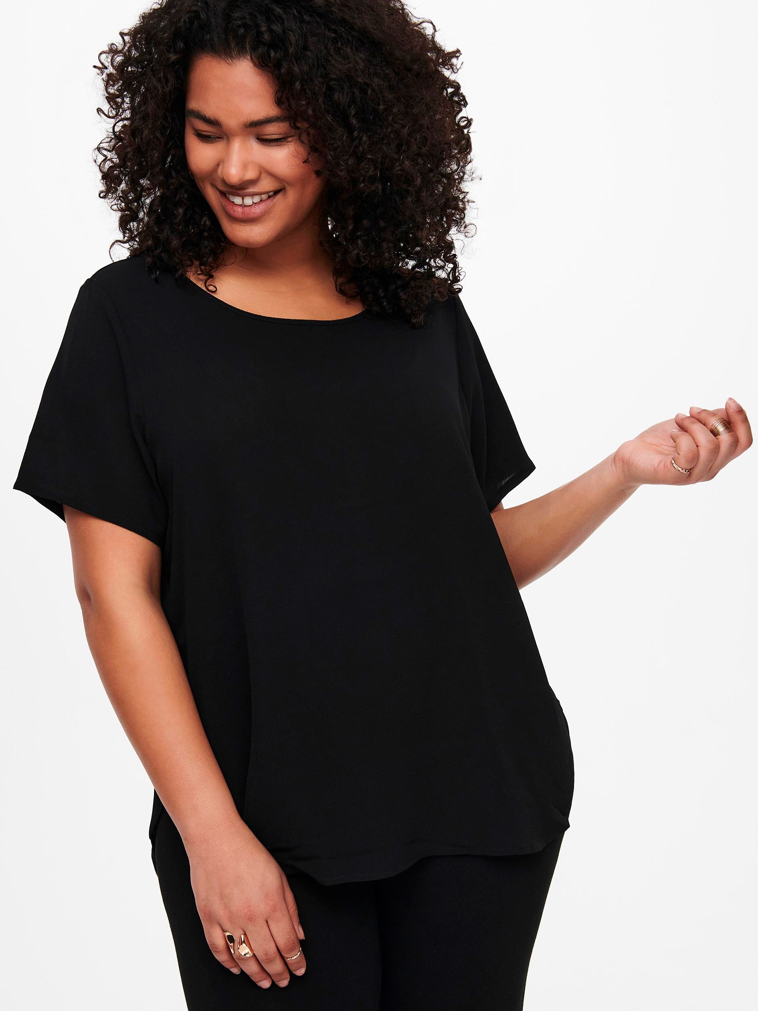 VICA - Plus Size T-shirt fra Only Carmakoma