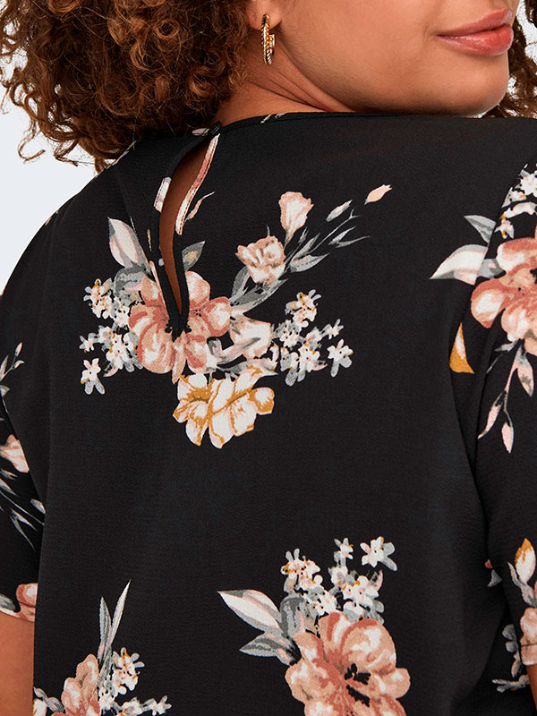 VICA - Plus Size Blus fra Only Carmakoma
