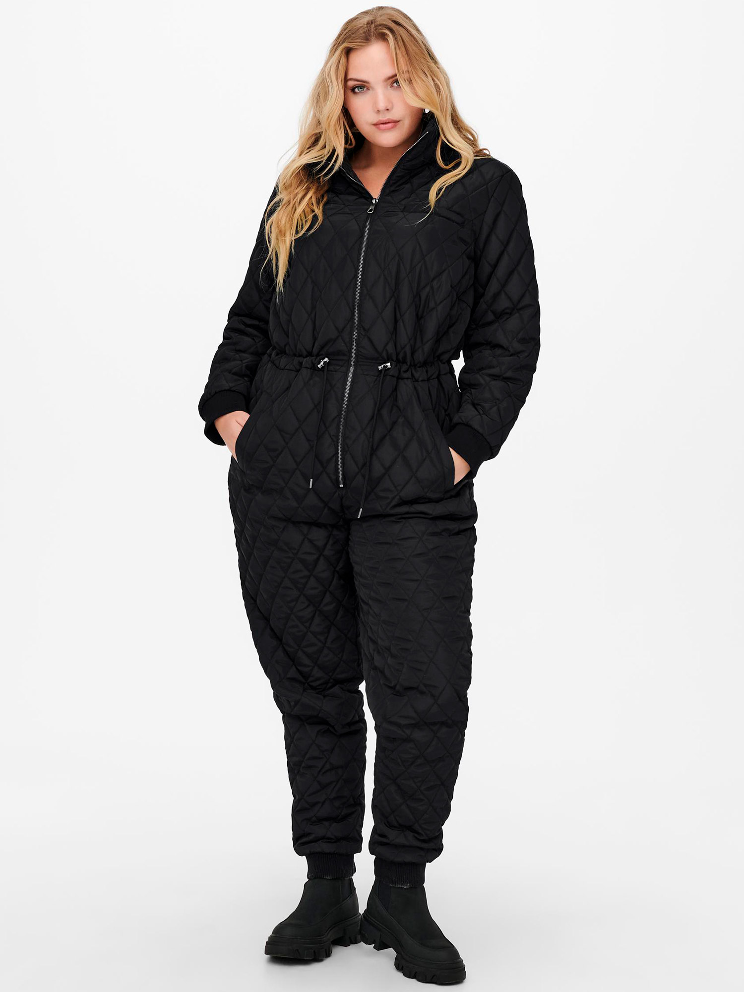 Car LAURA - svart termo jumpsuit fra Only Carmakoma