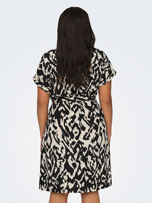CARDIEGA - Plus Size Klänning fra Only Carmakoma