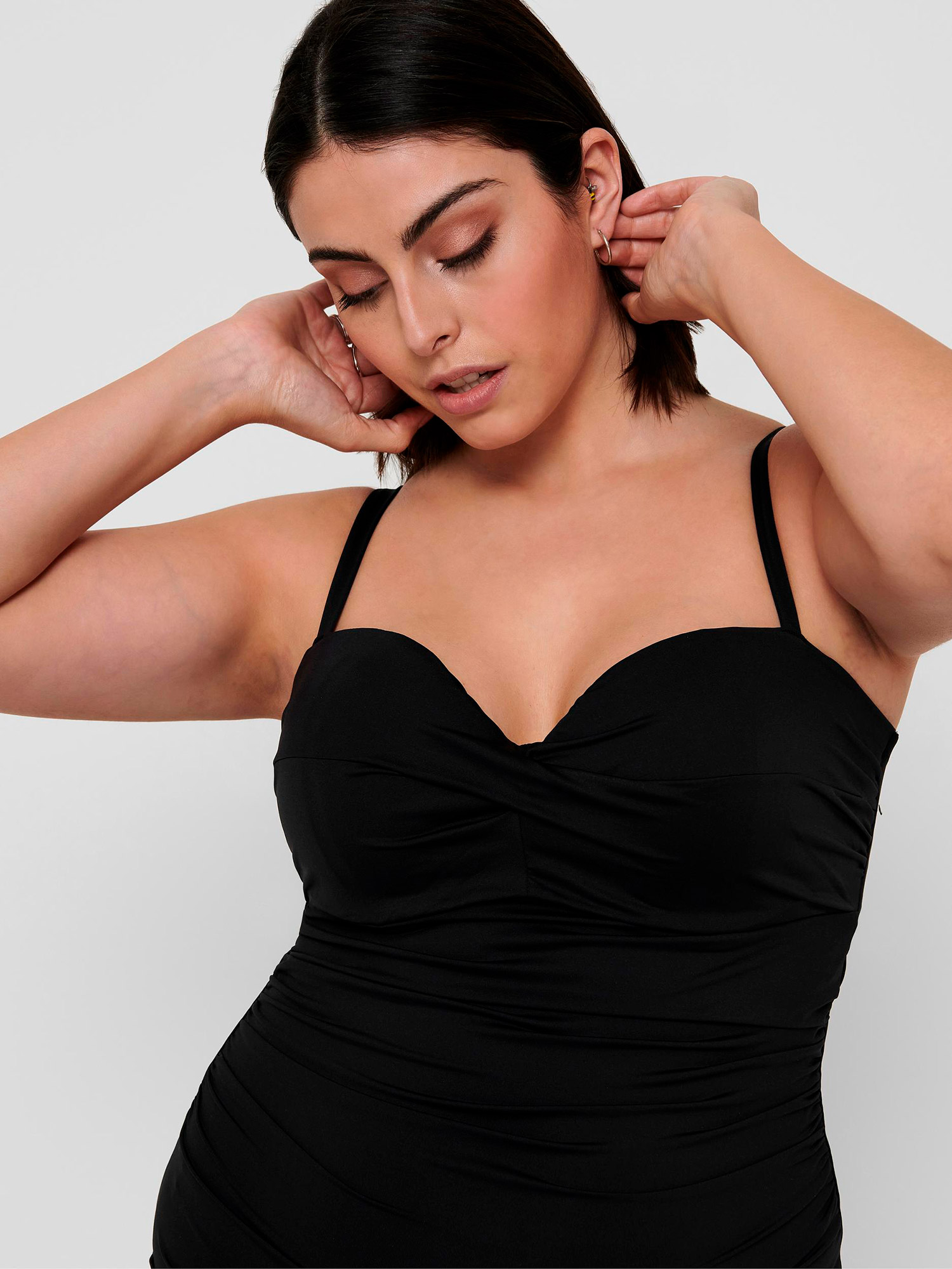 CARELLY - Plus Size Baddräkt fra Only Carmakoma
