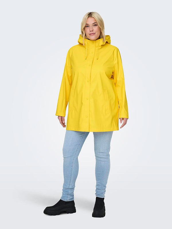 CARELLEN - Plus Size Regnjacka fra Only Carmakoma