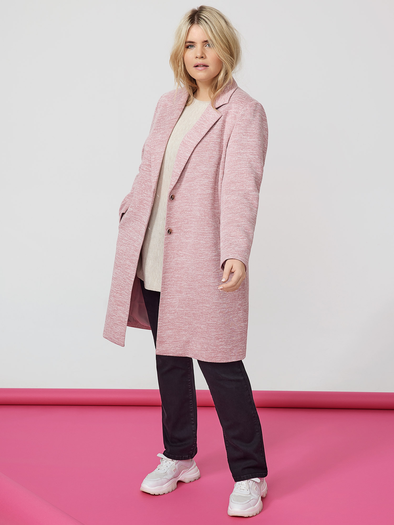 CARRIE  - Plus Size Jacka fra Only Carmakoma