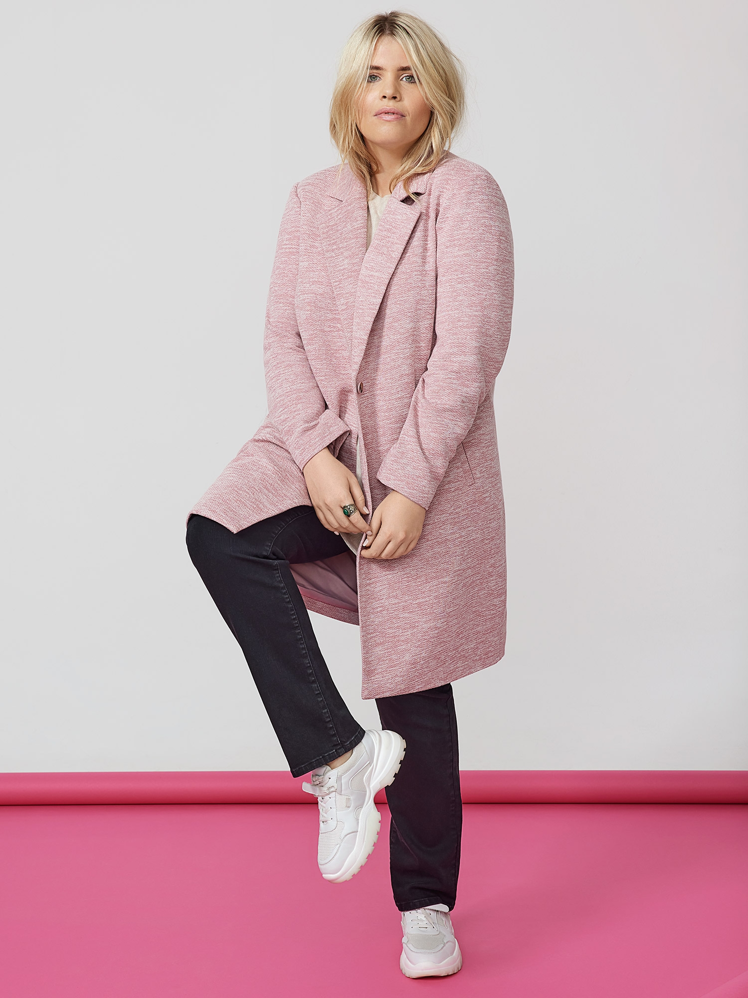 CARRIE  - Plus Size Jacka fra Only Carmakoma