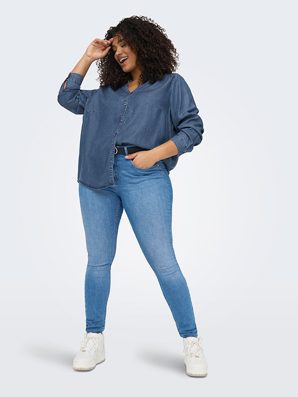 CARSEMA - Plus Size Skjorta fra Only Carmakoma