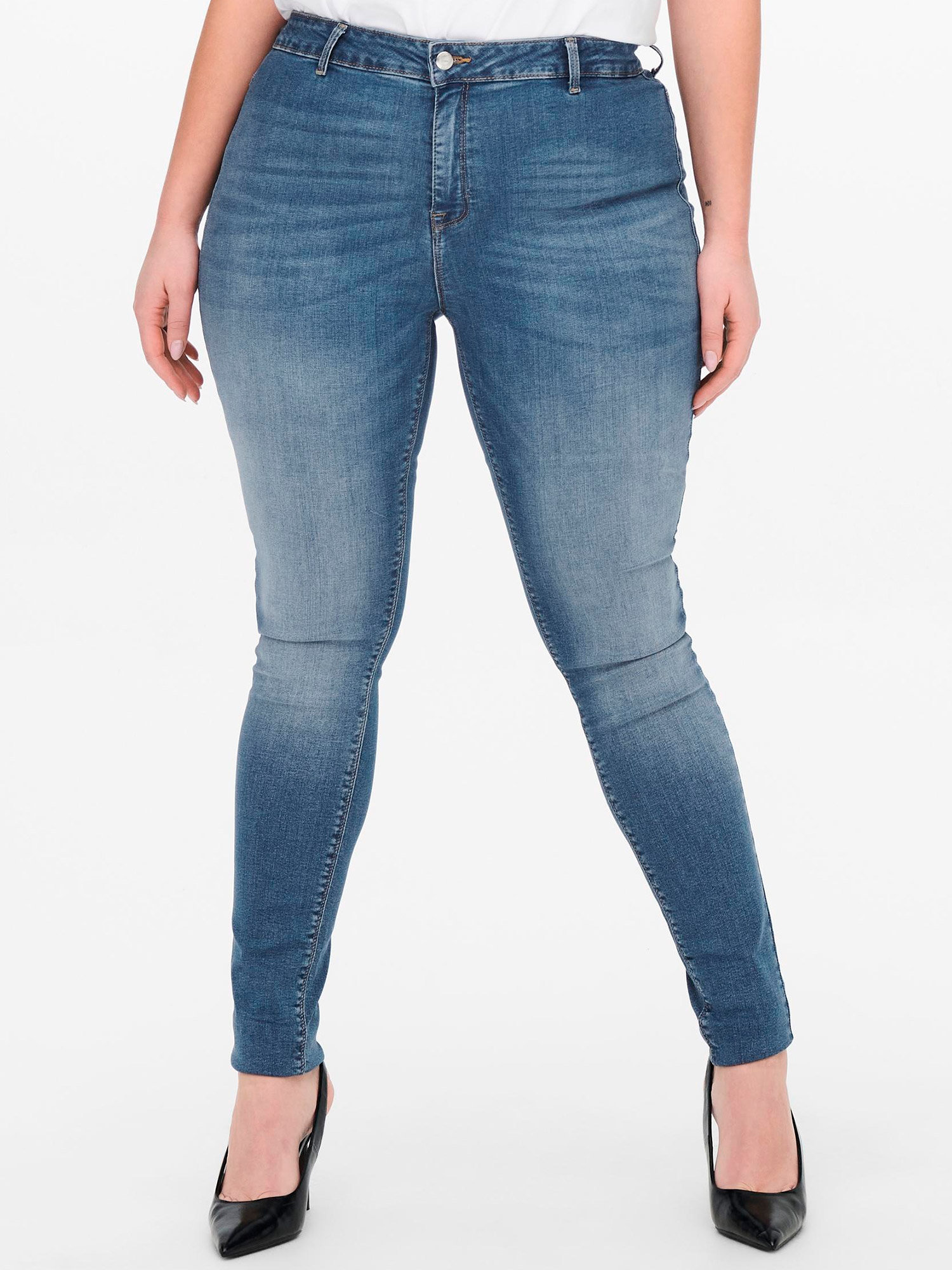 HUBA  - Plus Size Jeans fra Only Carmakoma