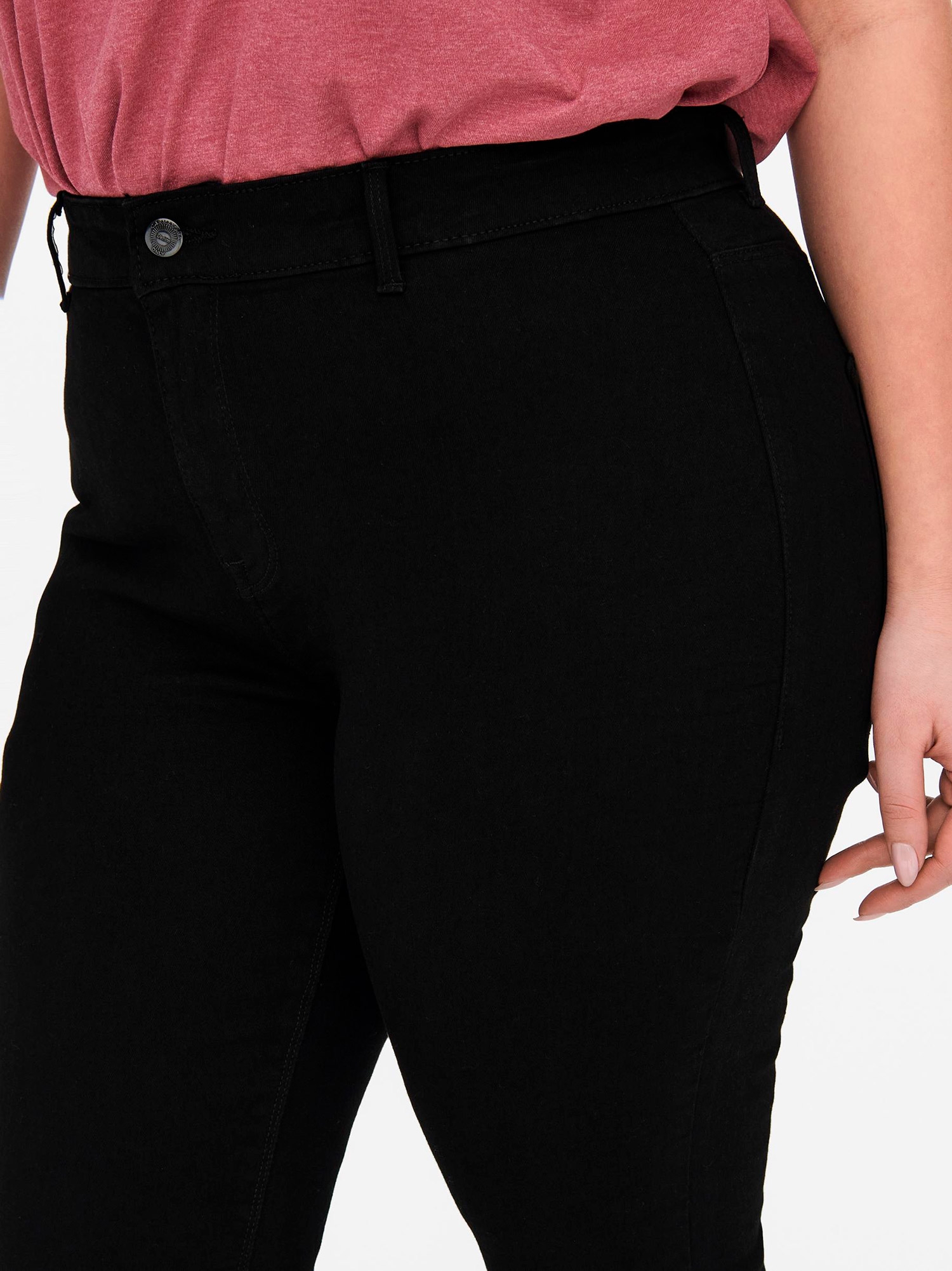 HUBA - Plus Size Jeans fra Only Carmakoma