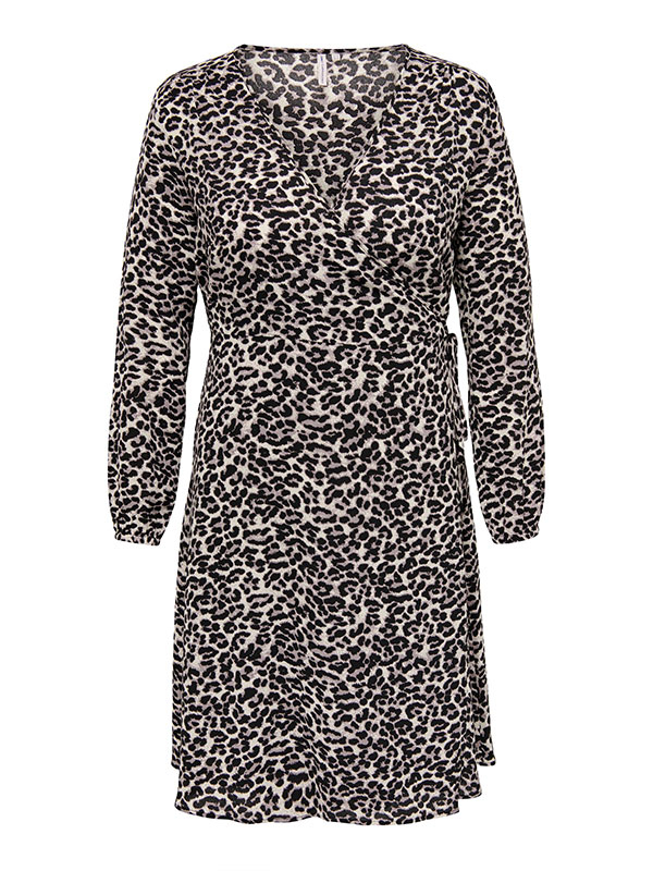 LUXMIE - Omlottklänning i leopardmönstrad fra Only Carmakoma