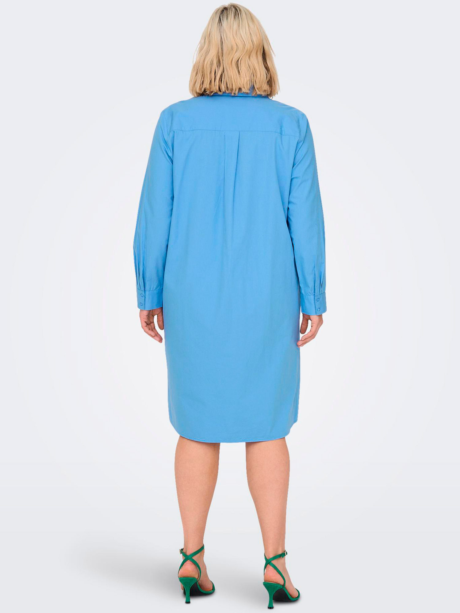 MALENI - Blå skjortklänning i bomull fra Only Carmakoma