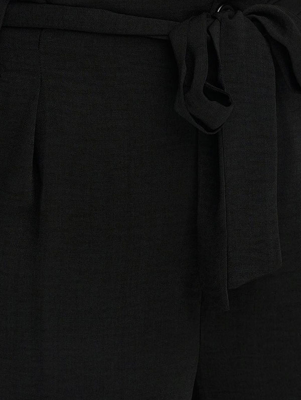 KIA - Svarta culottes i 7/8 längd fra Only Carmakoma