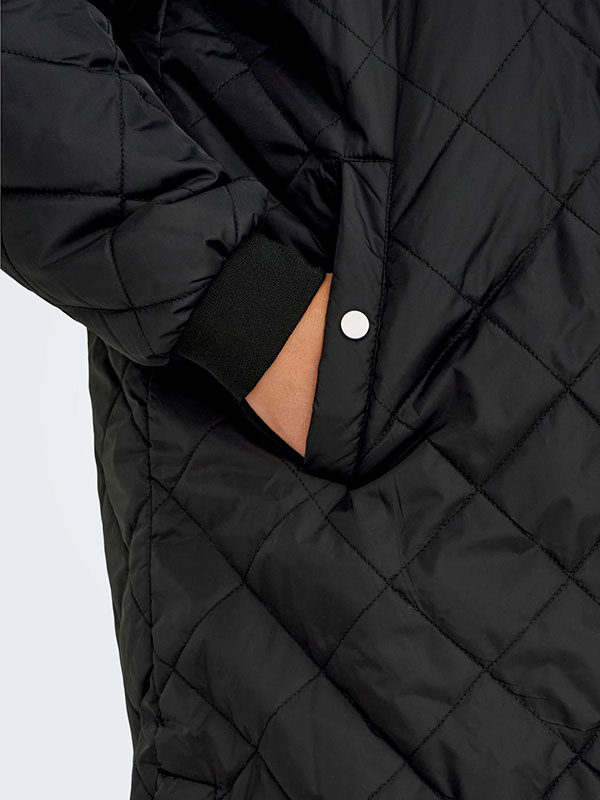 CARNEWSANDY - Plus Size Jacka fra Only Carmakoma