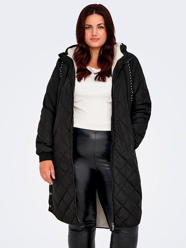 CARNEWSANDY - Plus Size Jacka fra Only Carmakoma