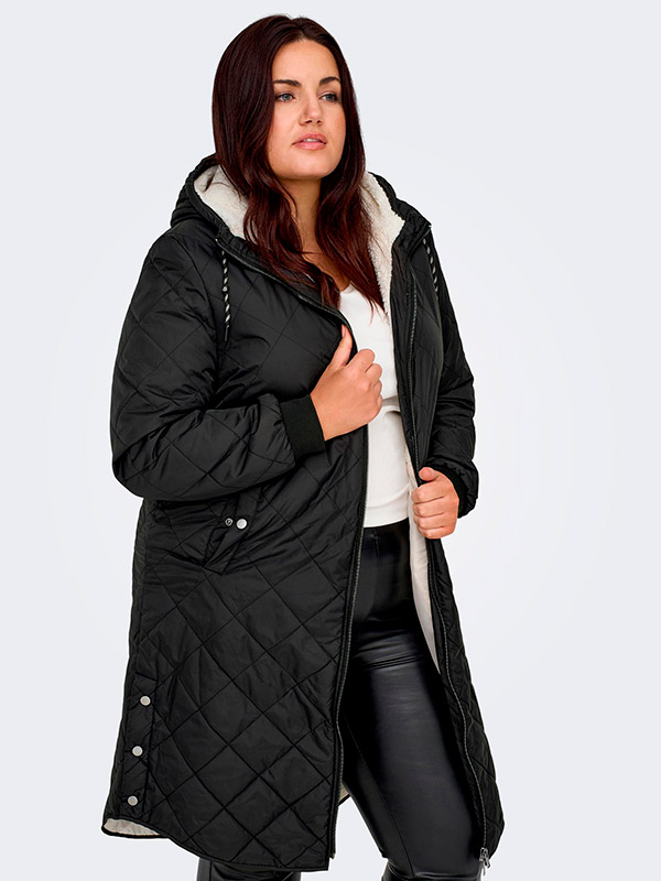 CARNEWSANDY - Plus Size Jacka fra Only Carmakoma