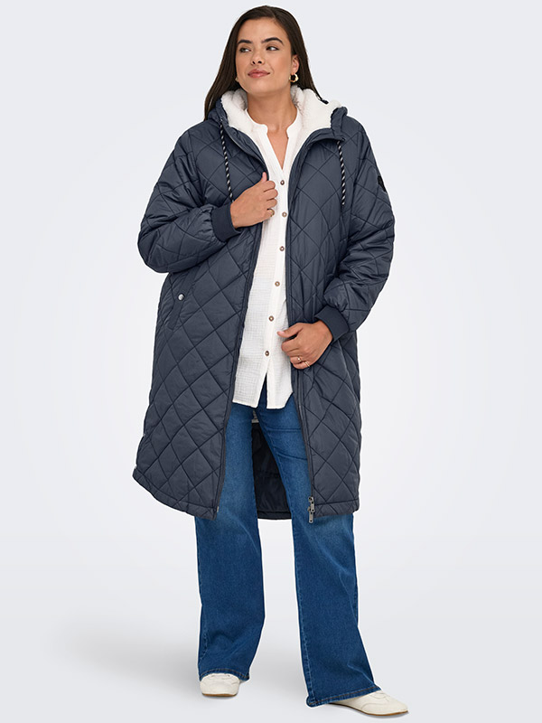 CARNEWSANDY - Plus Size Jacka fra Only Carmakoma