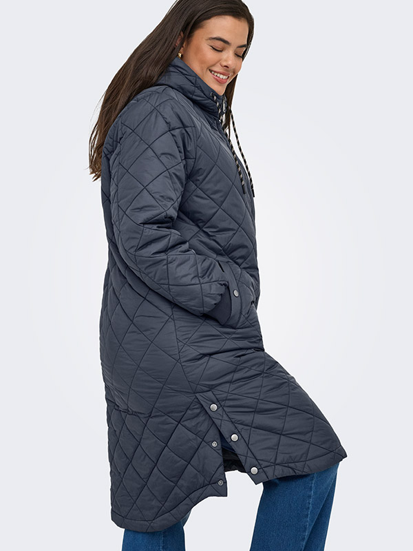 CARNEWSANDY - Plus Size Jacka fra Only Carmakoma