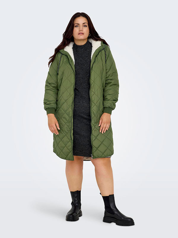 CARNEWSANDY - Plus Size Jacka fra Only Carmakoma