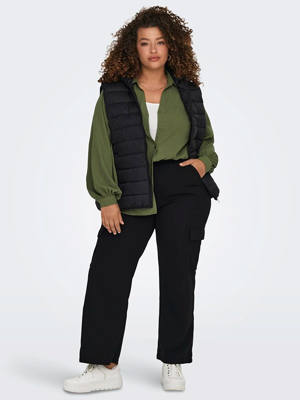 TAHOE HOOD - Plus Size Väst fra Only Carmakoma
