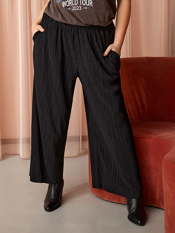 CARRIMMA - Plus Size Byxor fra Only Carmakoma