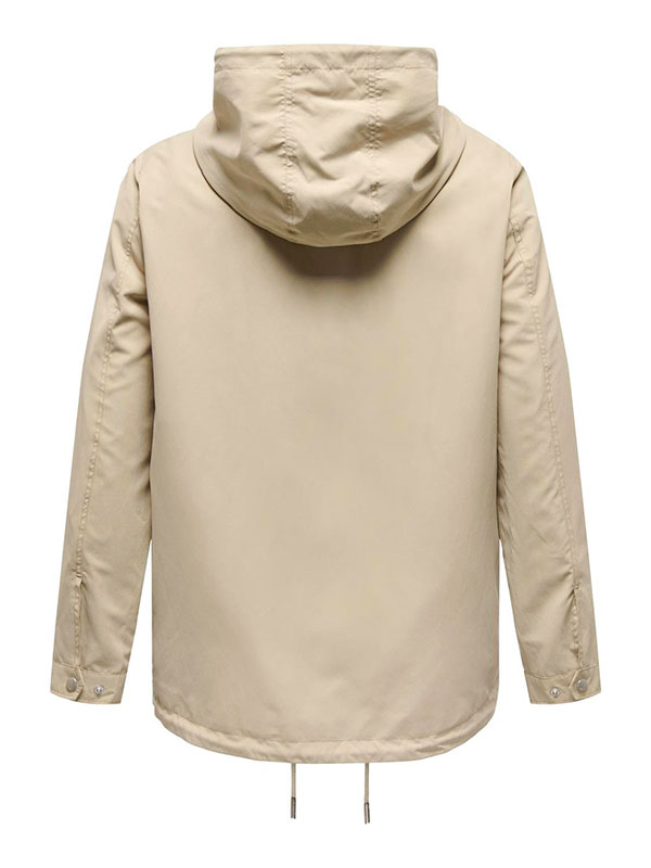 CARSKYLAR - Plus Size Jacka fra Only Carmakoma
