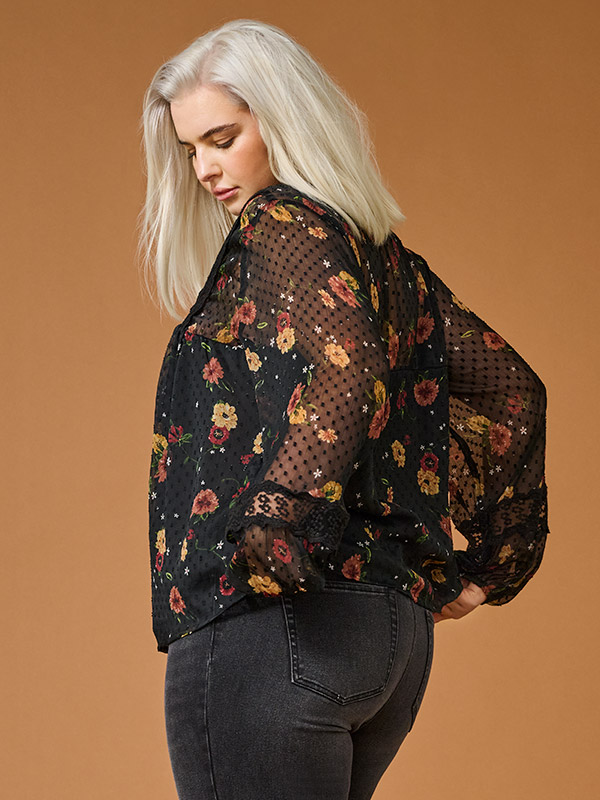CARTESSA - Plus Size Blus fra Only Carmakoma