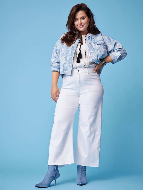CARZENDAYA - Plus Size Jacka fra Only Carmakoma