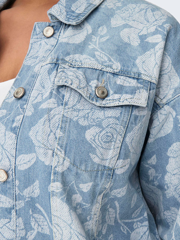 CARZENDAYA - Plus Size Jacka fra Only Carmakoma