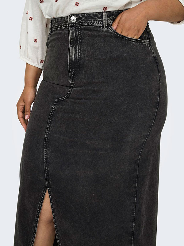 CARMANJA - Plus Size Kjol fra Only Carmakoma