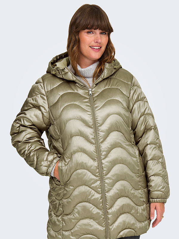 CARVEGA - Plus Size Jacka fra Only Carmakoma