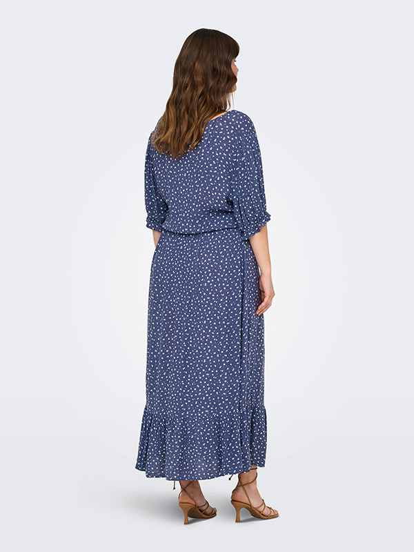 CARCHIANTI - Plus Size Klänning fra Only Carmakoma