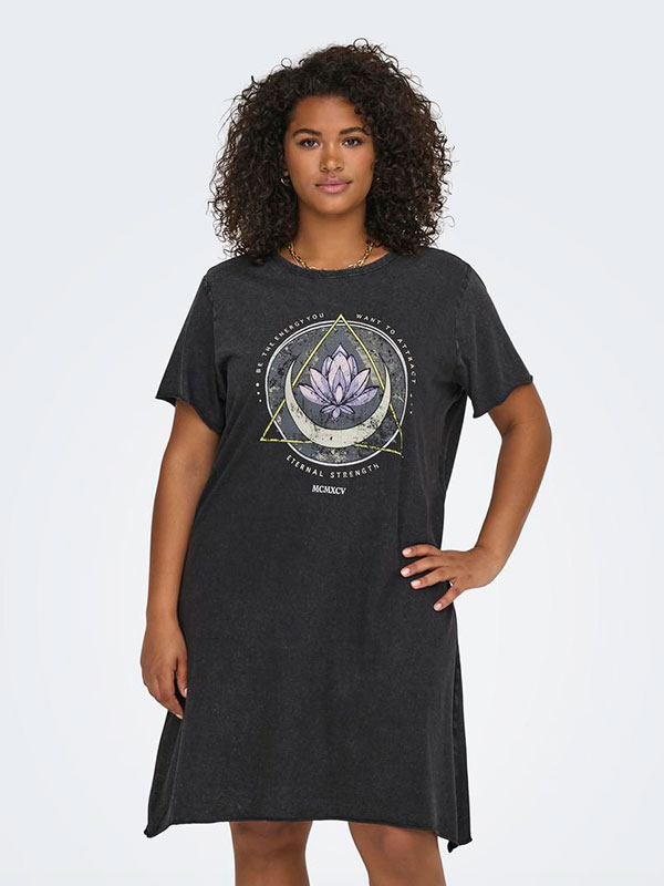 CARLUCY - Plus Size Klänning fra Only Carmakoma