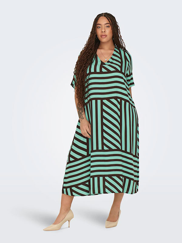 CARCAYLEE - Plus Size Klänning fra Only Carmakoma