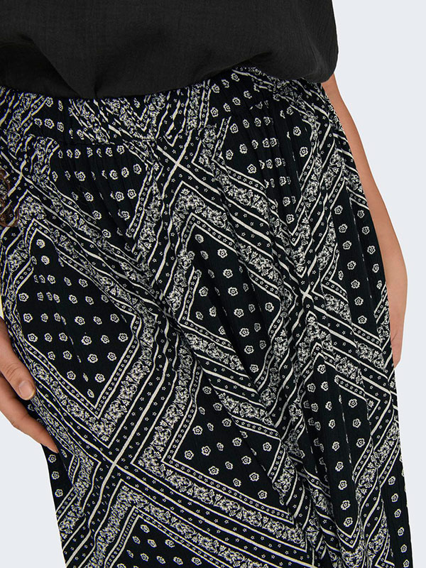 CARCHERRY - Plus Size Kjol fra Only Carmakoma