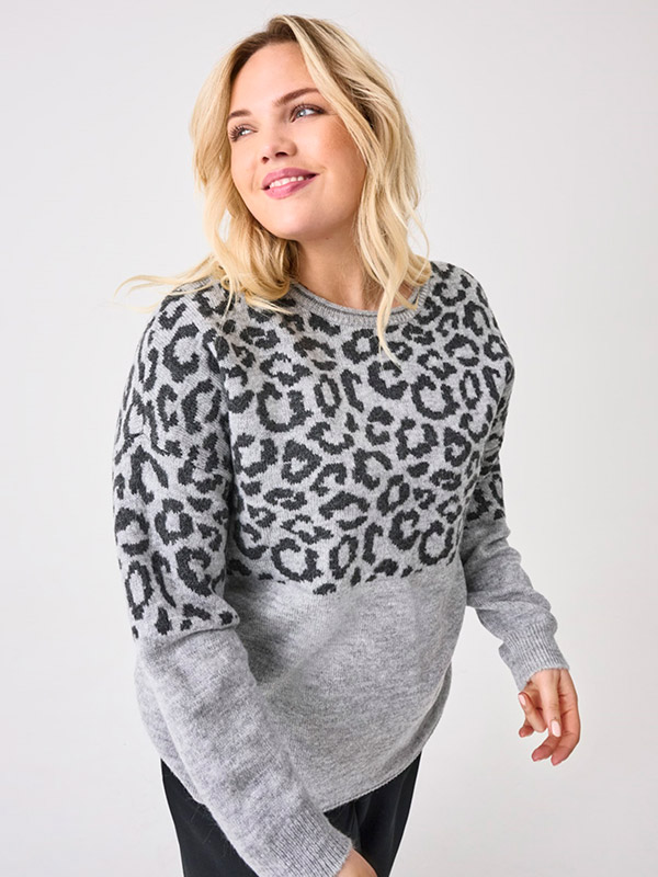 CARJADE - Plus Size Tröja fra Only Carmakoma