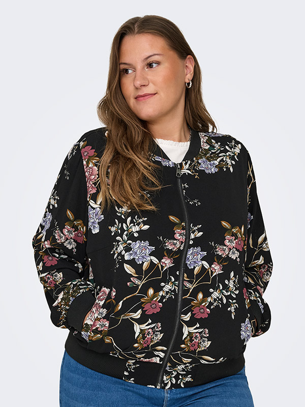 CARLUX - Plus Size Jacka fra Only Carmakoma