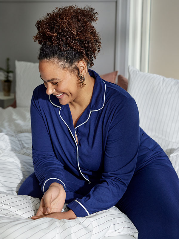 CARNIGHT - Plus Size Natt blus fra Only Carmakoma