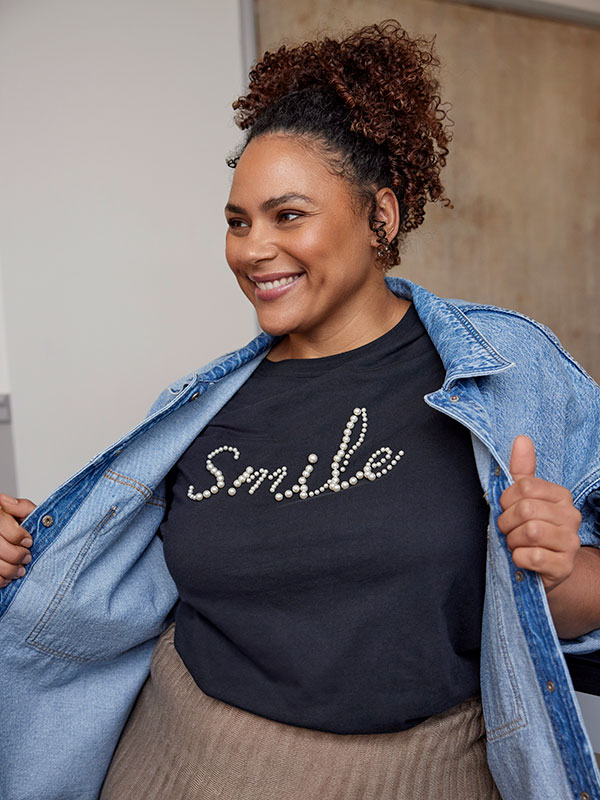 CARAMY - Plus Size T-shirt fra Only Carmakoma