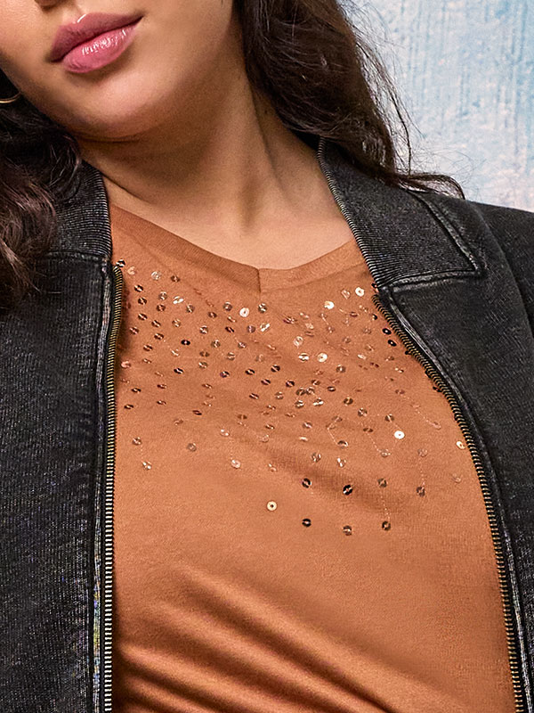 CARBOWIE - Plus Size Blus fra Only Carmakoma