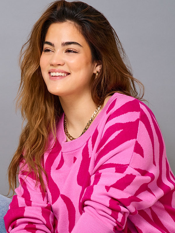 CARMONTANA - Plus Size Tröja fra Only Carmakoma